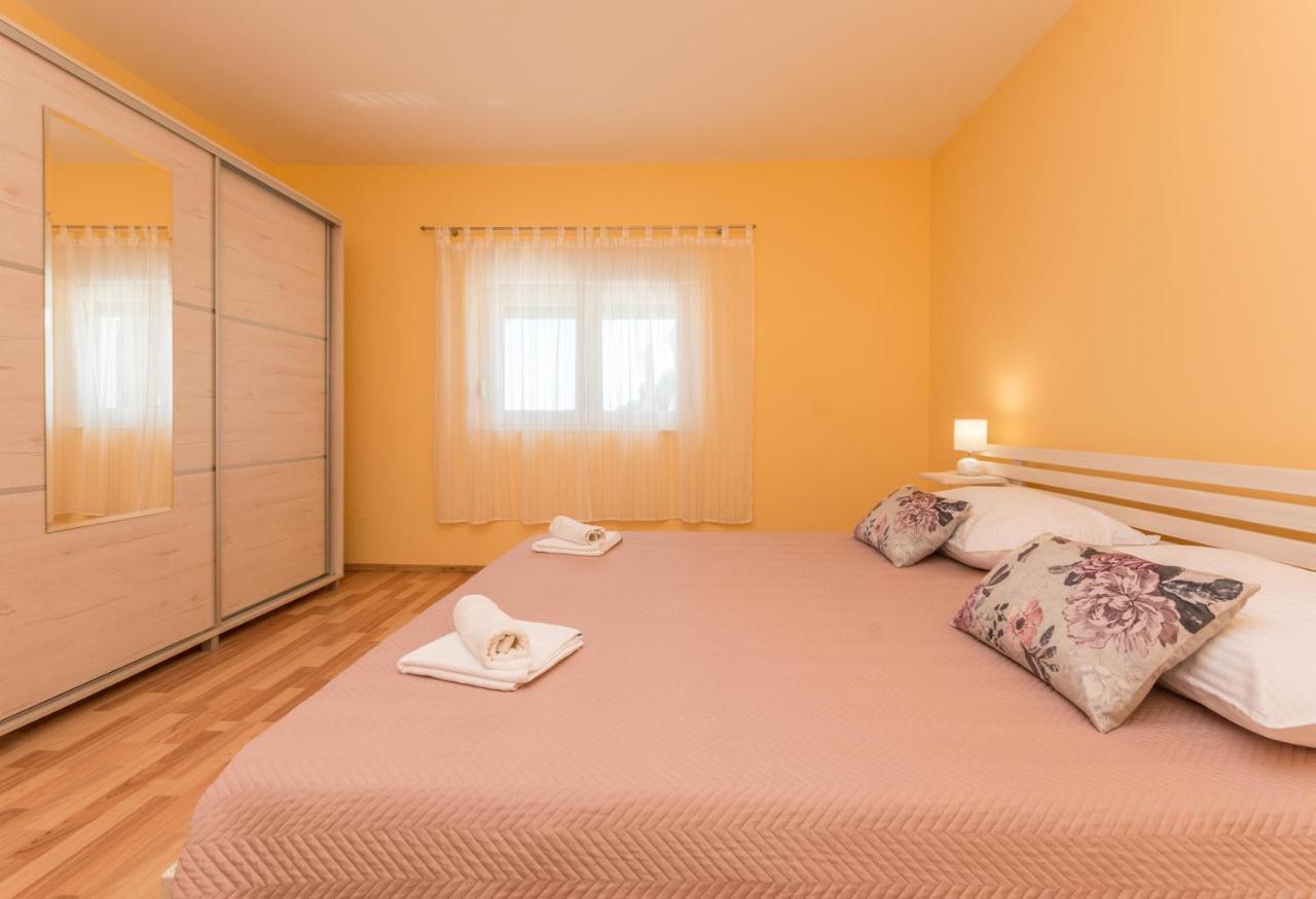 Poolincluded - Holiday Home Maslina Lisane Ostrovicke Экстерьер фото