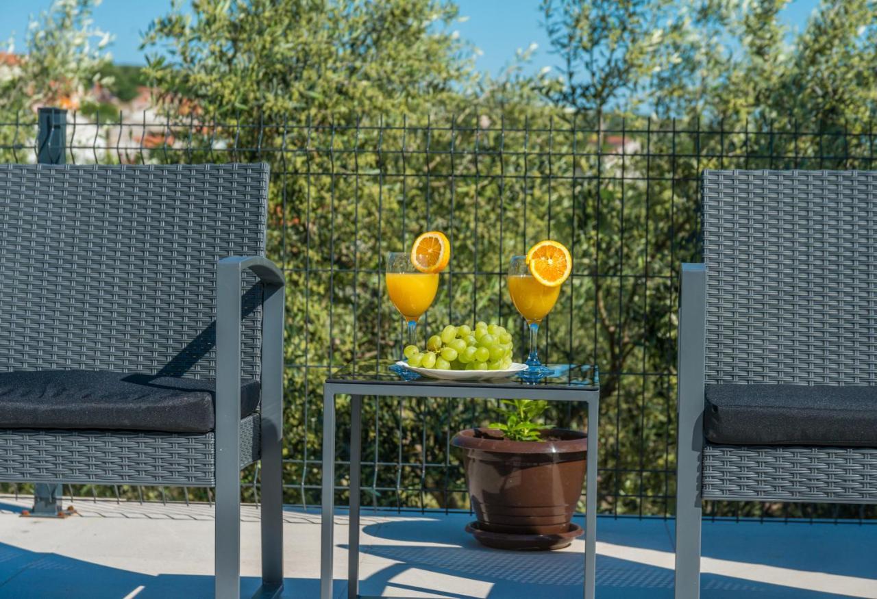 Poolincluded - Holiday Home Maslina Lisane Ostrovicke Экстерьер фото
