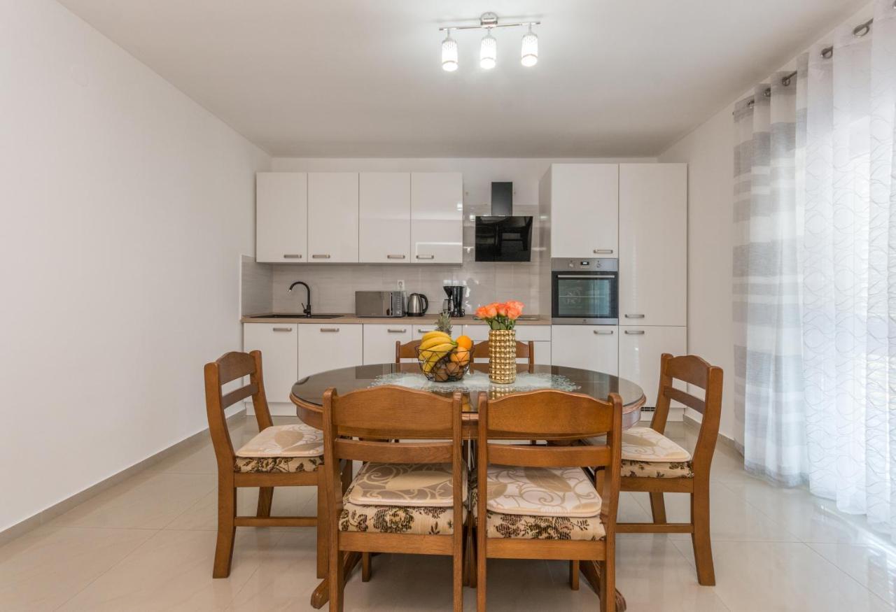 Poolincluded - Holiday Home Maslina Lisane Ostrovicke Экстерьер фото